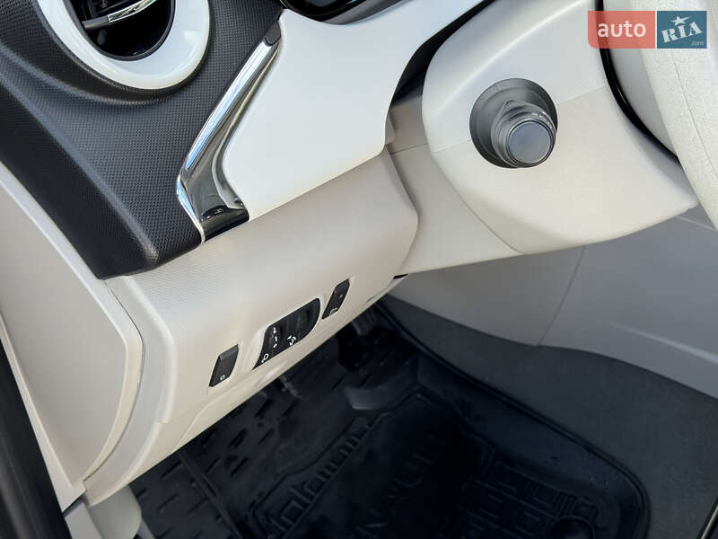 Хэтчбек Renault Zoe 2015 в Дрогобыче