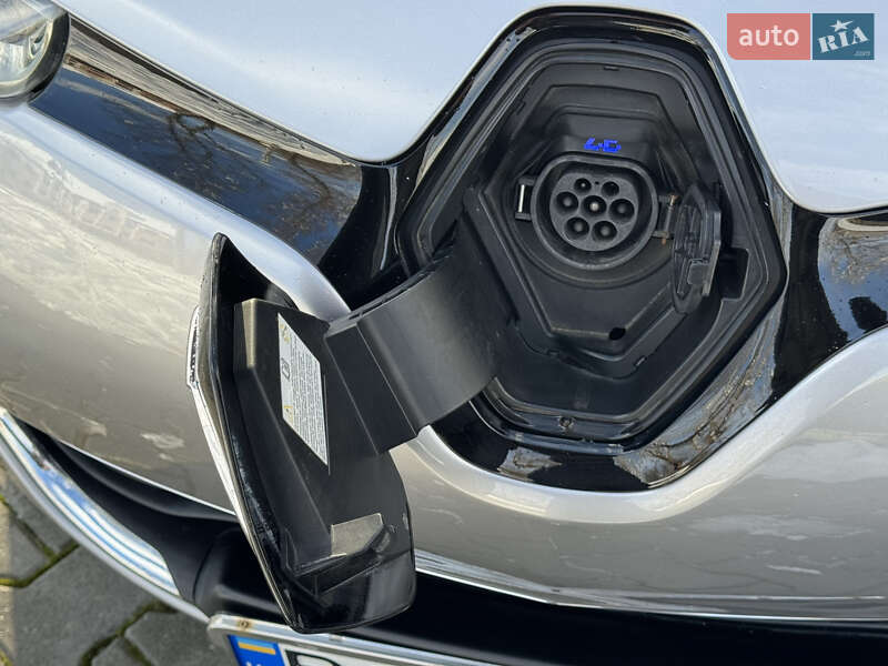 Хэтчбек Renault Zoe 2015 в Дрогобыче