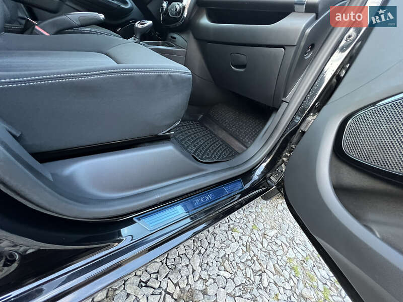 Хетчбек Renault Zoe 2017 в Рівному