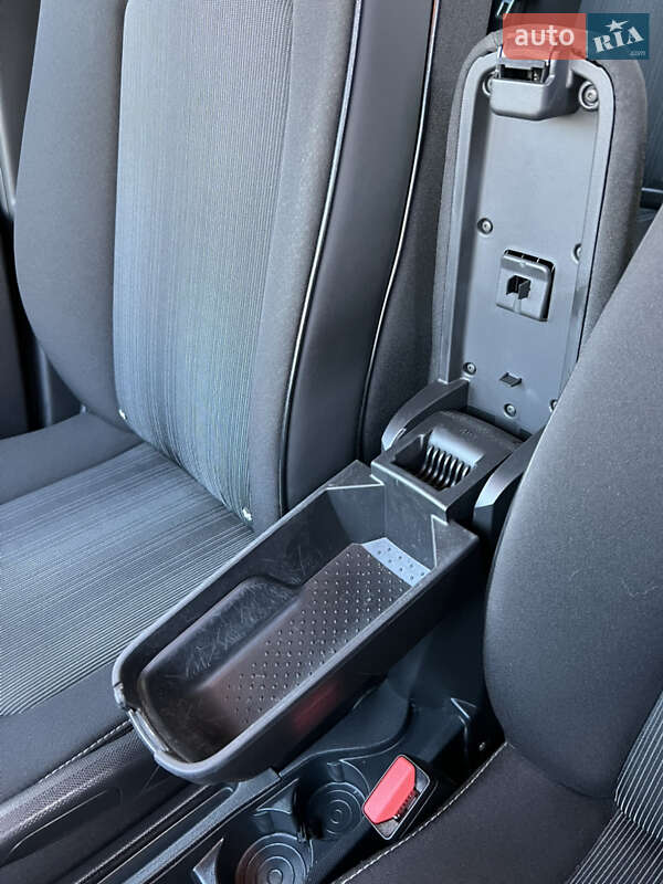 Хетчбек Renault Zoe 2017 в Рівному