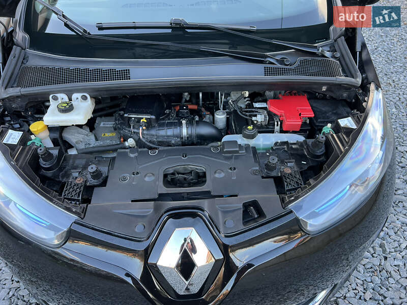 Хетчбек Renault Zoe 2017 в Рівному