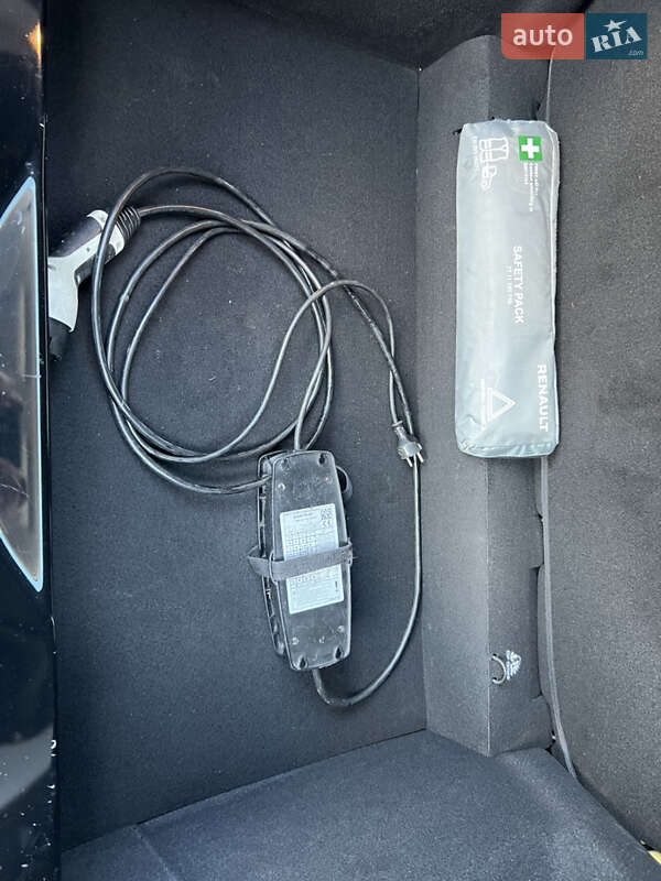 Хетчбек Renault Zoe 2017 в Рівному