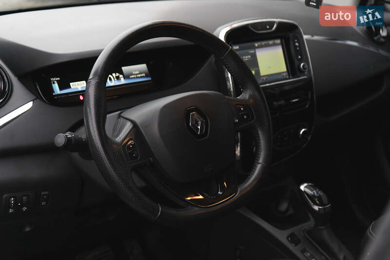Хетчбек Renault Zoe 2017 в Ужгороді