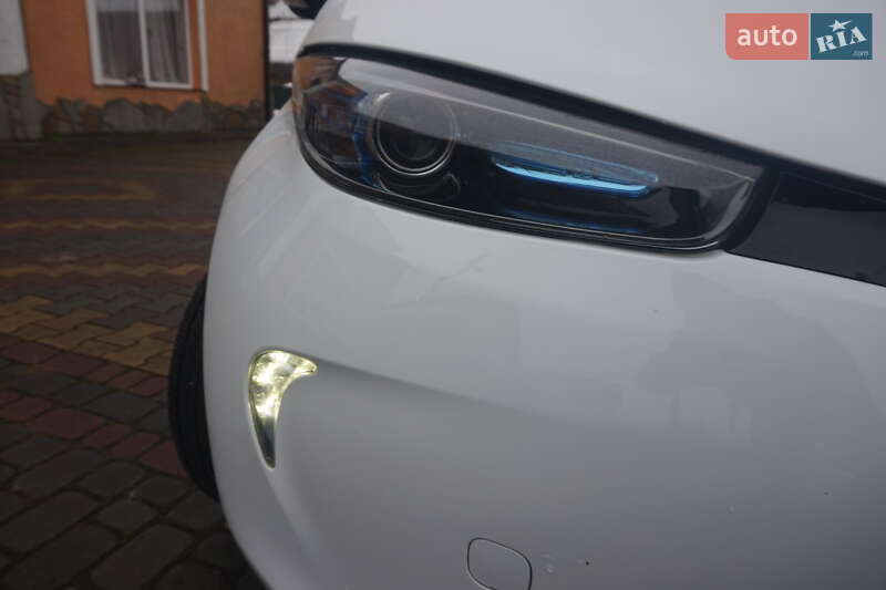 Хэтчбек Renault Zoe 2018 в Самборе