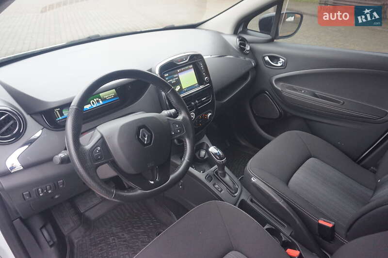 Хэтчбек Renault Zoe 2018 в Самборе