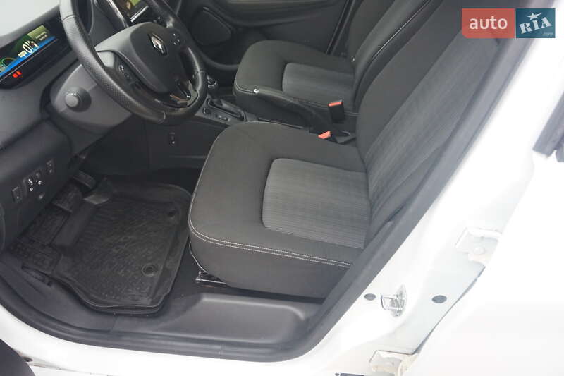 Хэтчбек Renault Zoe 2018 в Самборе