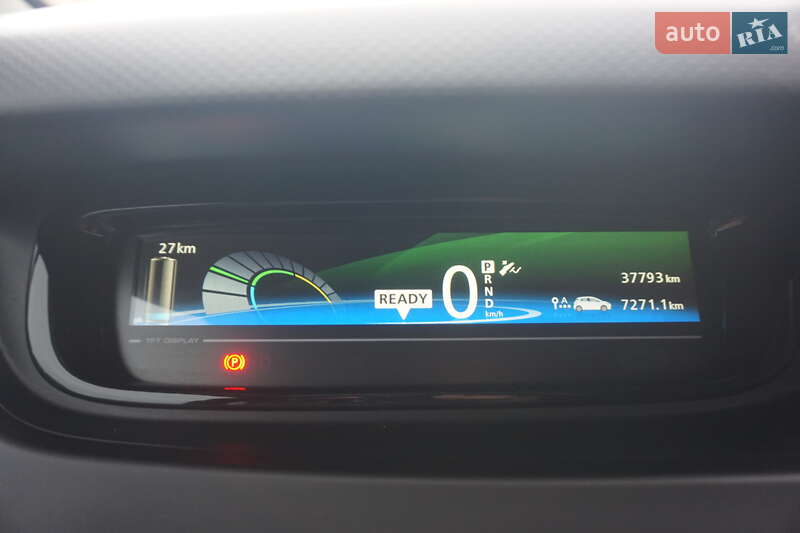 Хэтчбек Renault Zoe 2018 в Самборе