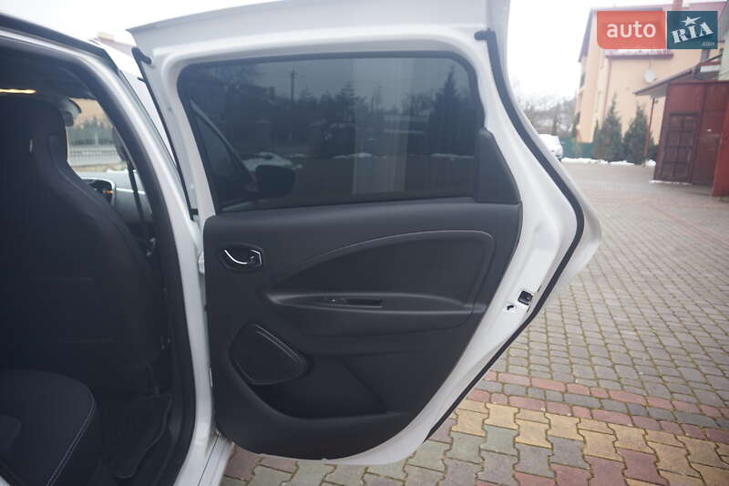 Хэтчбек Renault Zoe 2018 в Самборе