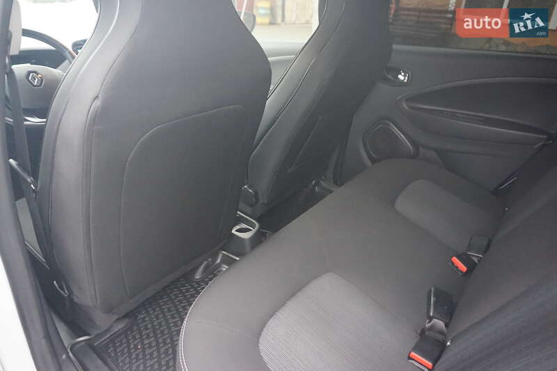 Хэтчбек Renault Zoe 2018 в Самборе