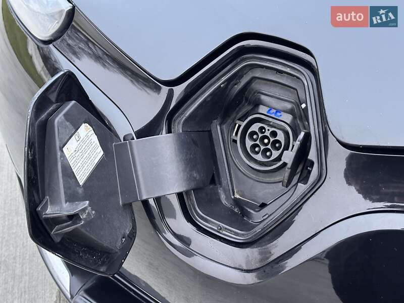 Хэтчбек Renault Zoe 2015 в Луцке