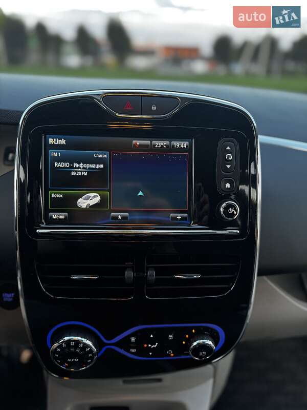 Хетчбек Renault Zoe 2015 в Новому Розділі