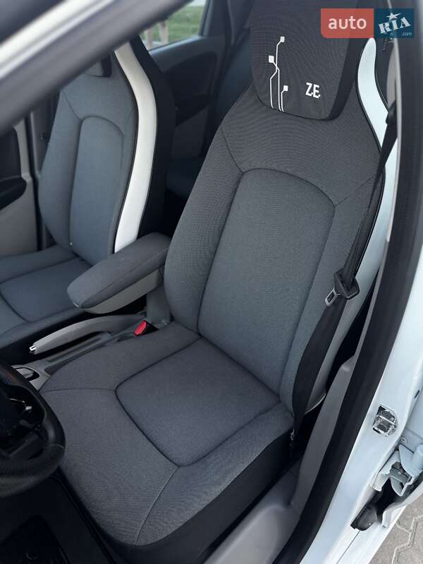 Хетчбек Renault Zoe 2015 в Новому Розділі