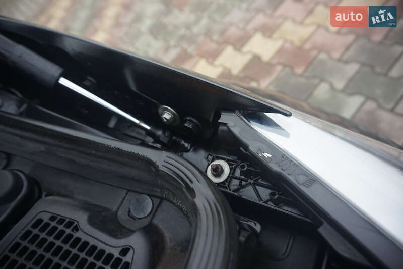 Хетчбек Renault Zoe 2015 в Самборі