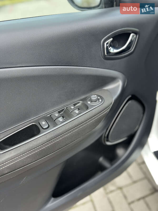 Хетчбек Renault Zoe 2017 в Золочеві