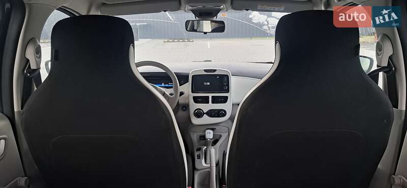 Хэтчбек Renault Zoe 2018 в Млинове