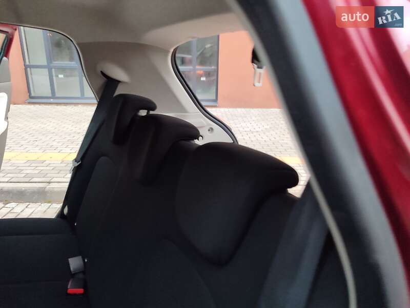 Хетчбек Renault Zoe 2017 в Львові фото 59 Хетчбек Renault Zoe 2017 в Львові