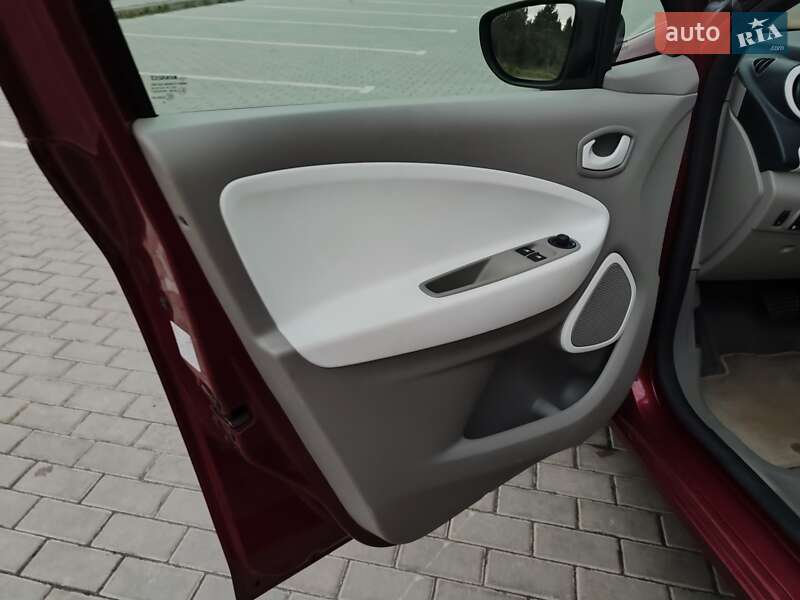 Хетчбек Renault Zoe 2017 в Львові фото 62 Хетчбек Renault Zoe 2017 в Львові