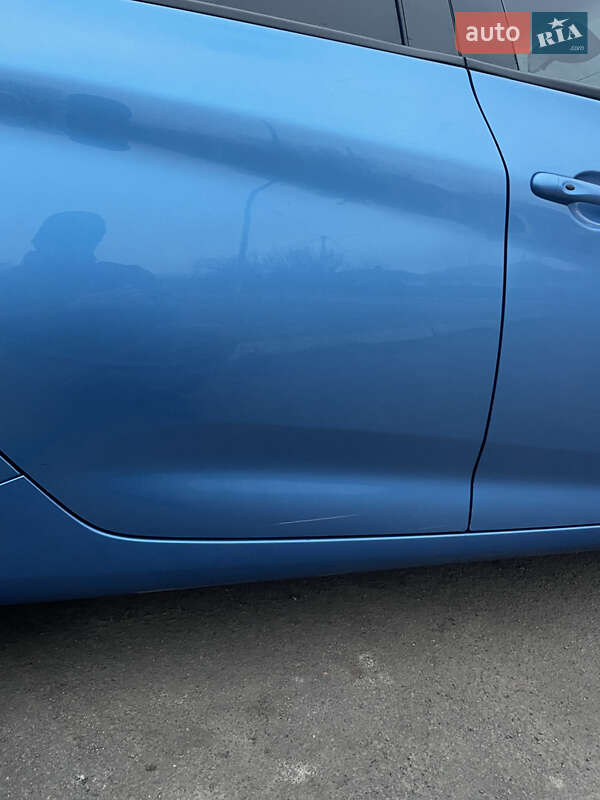 Хэтчбек Renault Zoe 2017 в Новоукраинке фото 14 Хэтчбек Renault Zoe 2017 в Новоукраинке