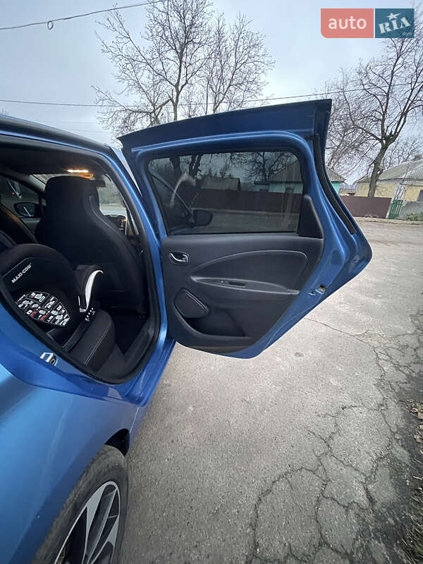 Хэтчбек Renault Zoe 2017 в Новоукраинке фото 21 Хэтчбек Renault Zoe 2017 в Новоукраинке
