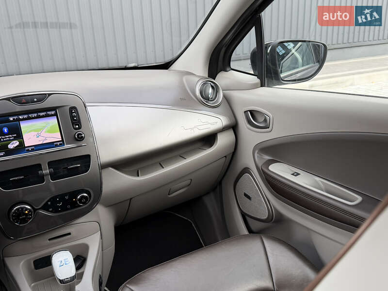 Хэтчбек Renault Zoe 2018 в Дубно