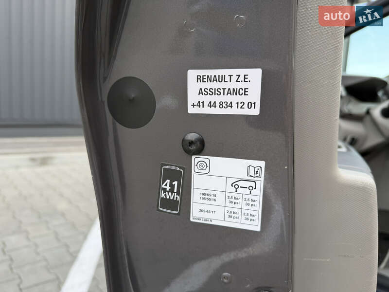 Хэтчбек Renault Zoe 2018 в Дубно