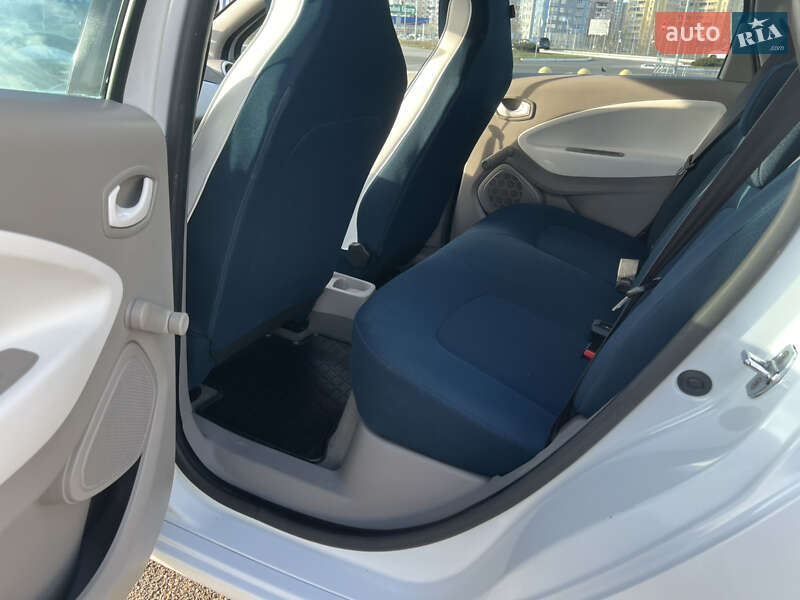 Хэтчбек Renault Zoe 2014 в Киеве фото 48 Хэтчбек Renault Zoe 2014 в Киеве