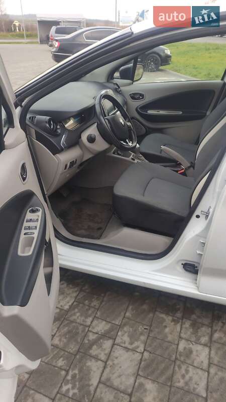 Хэтчбек Renault Zoe 2016 в Львове