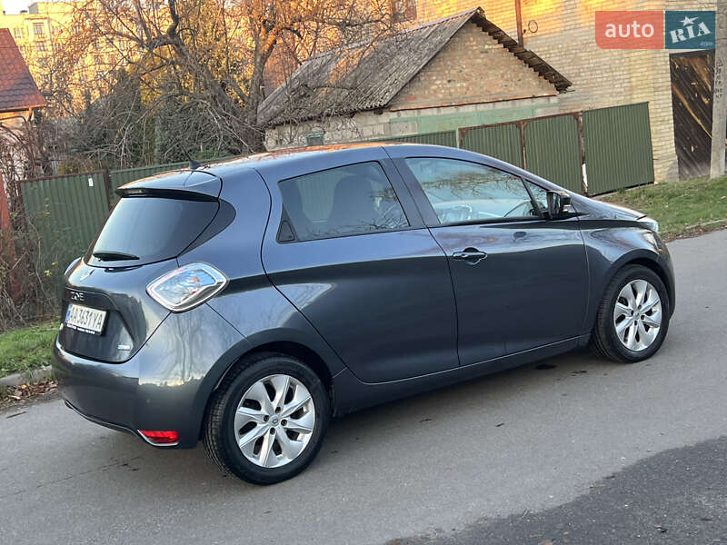 Хэтчбек Renault Zoe 2017 в Киеве
