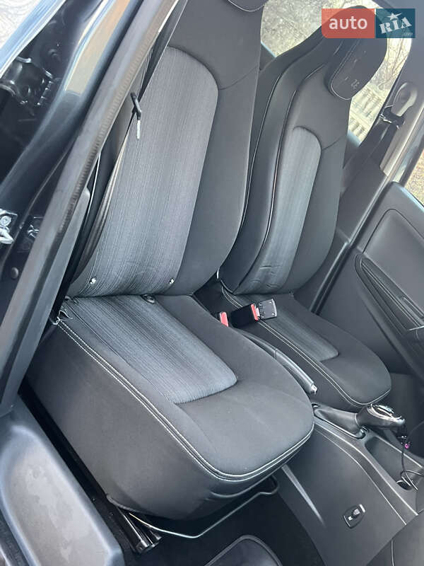 Хэтчбек Renault Zoe 2017 в Киеве