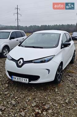 Хетчбек Renault Zoe 2017 в Новояворівську