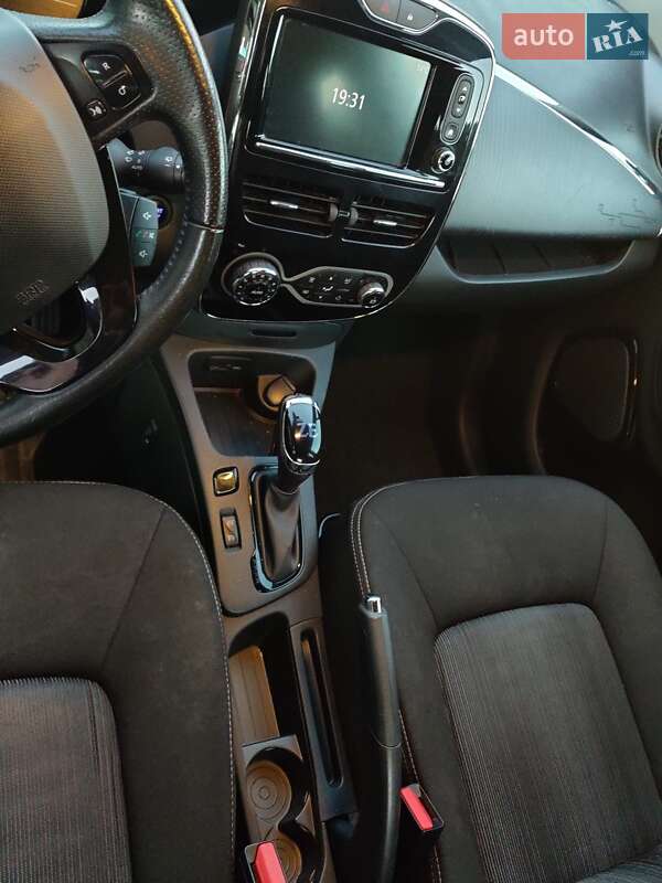 Хэтчбек Renault Zoe 2017 в Луцке фото 10 Хэтчбек Renault Zoe 2017 в Луцке