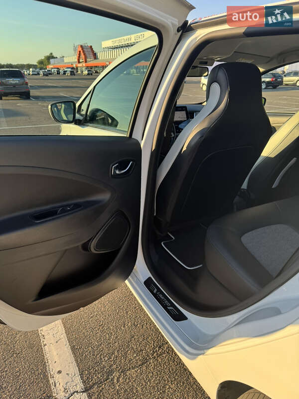 Хэтчбек Renault Zoe 2020 в Пустомытах