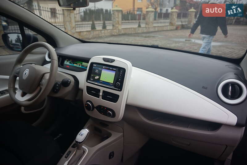 Хэтчбек Renault Zoe 2017 в Самборе фото 42 Хэтчбек Renault Zoe 2017 в Самборе