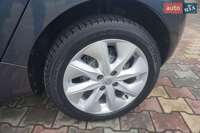 Хэтчбек Renault Zoe 2017 в Самборе фото 67 Хэтчбек Renault Zoe 2017 в Самборе