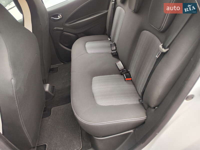 Хэтчбек Renault Zoe 2020 в Новых Санжарах фото 12 Хэтчбек Renault Zoe 2020 в Новых Санжарах