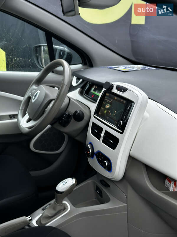 Хэтчбек Renault Zoe 2015 в Львове фото 12 Хэтчбек Renault Zoe 2015 в Львове