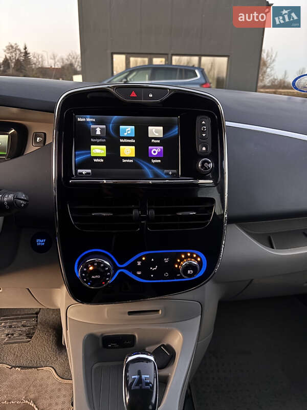 Хэтчбек Renault Zoe 2016 в Львове
