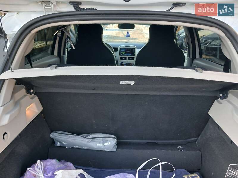 Хетчбек Renault Zoe 2018 в Ходореві