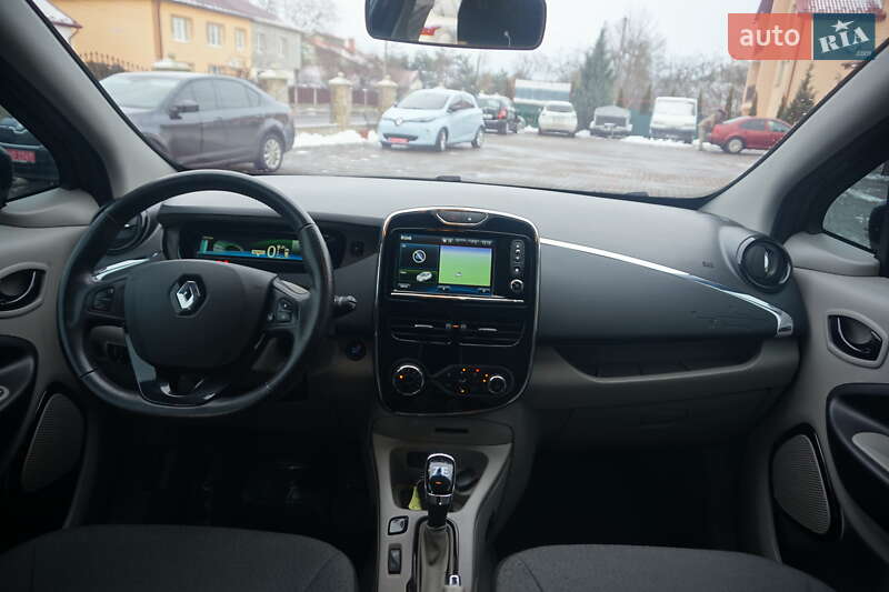 Хэтчбек Renault Zoe 2015 в Самборе фото 47 Хэтчбек Renault Zoe 2015 в Самборе