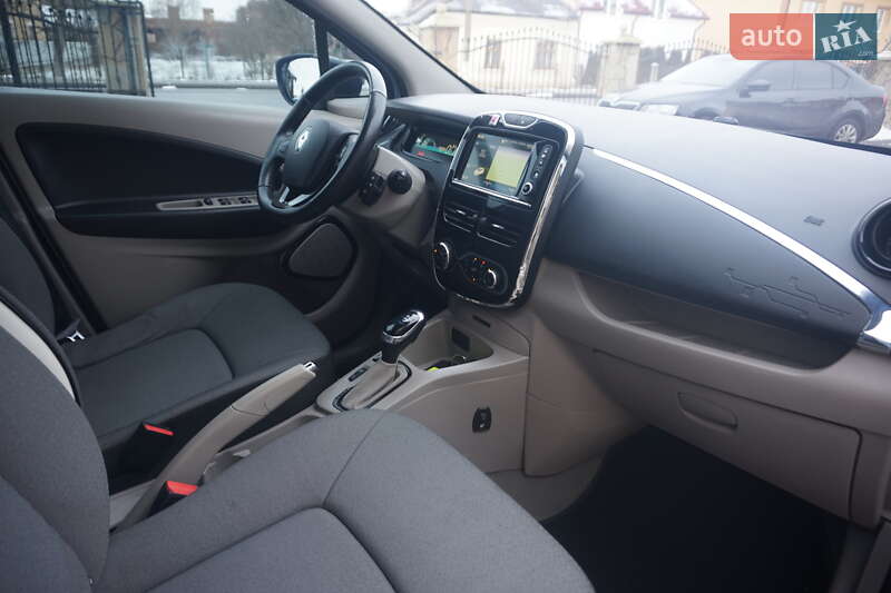 Хэтчбек Renault Zoe 2015 в Самборе фото 40 Хэтчбек Renault Zoe 2015 в Самборе