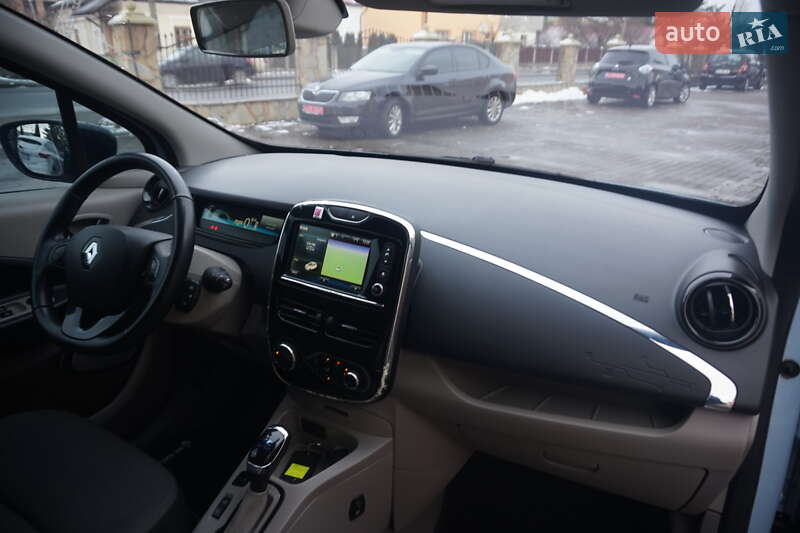 Хэтчбек Renault Zoe 2015 в Самборе фото 42 Хэтчбек Renault Zoe 2015 в Самборе