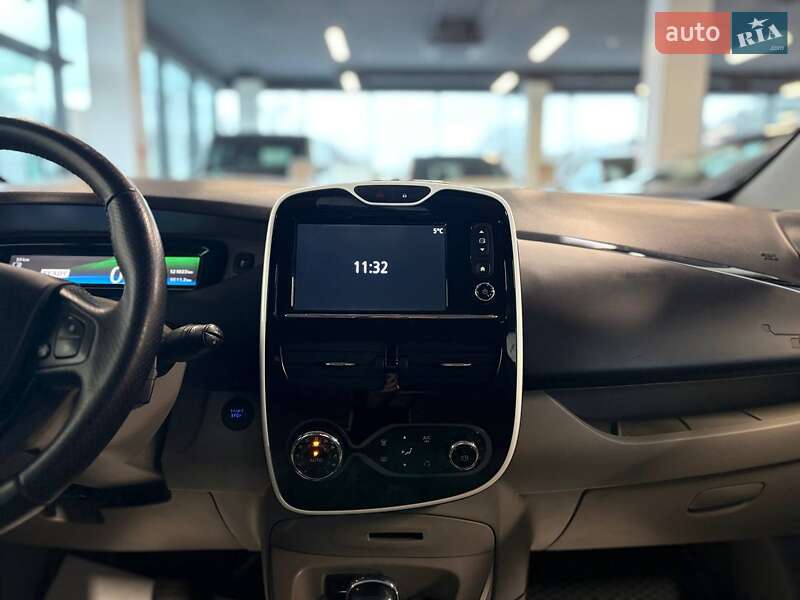Хетчбек Renault Zoe 2017 в Львові