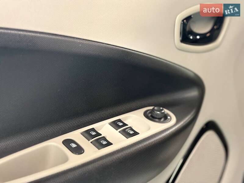 Хетчбек Renault Zoe 2017 в Львові