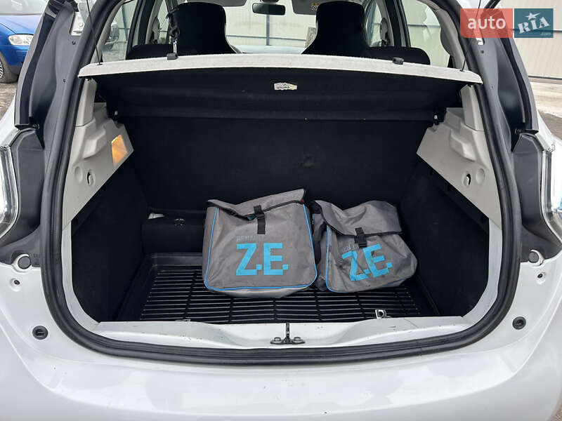 Хэтчбек Renault Zoe 2017 в Сокале