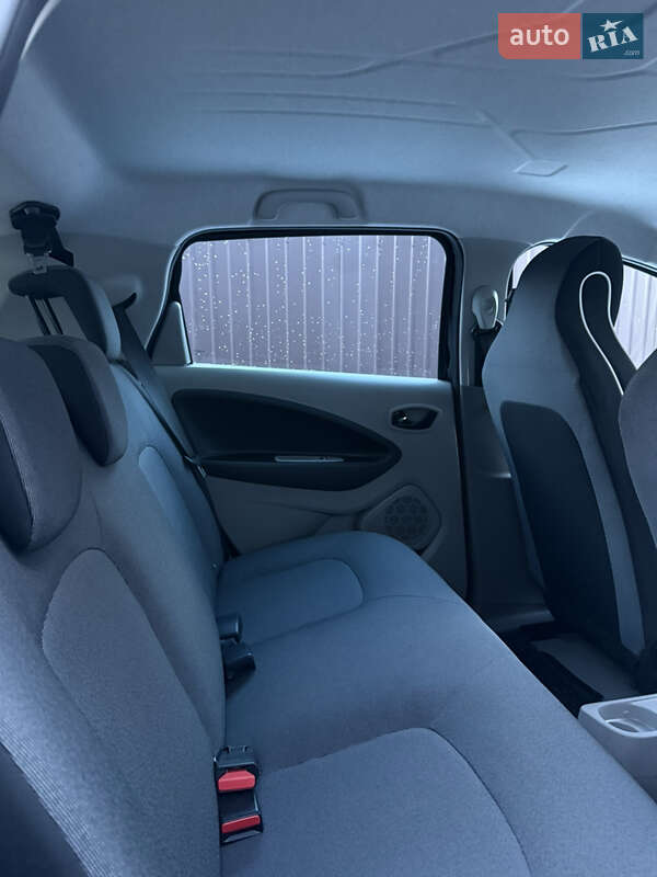 Хетчбек Renault Zoe 2014 в Дубні