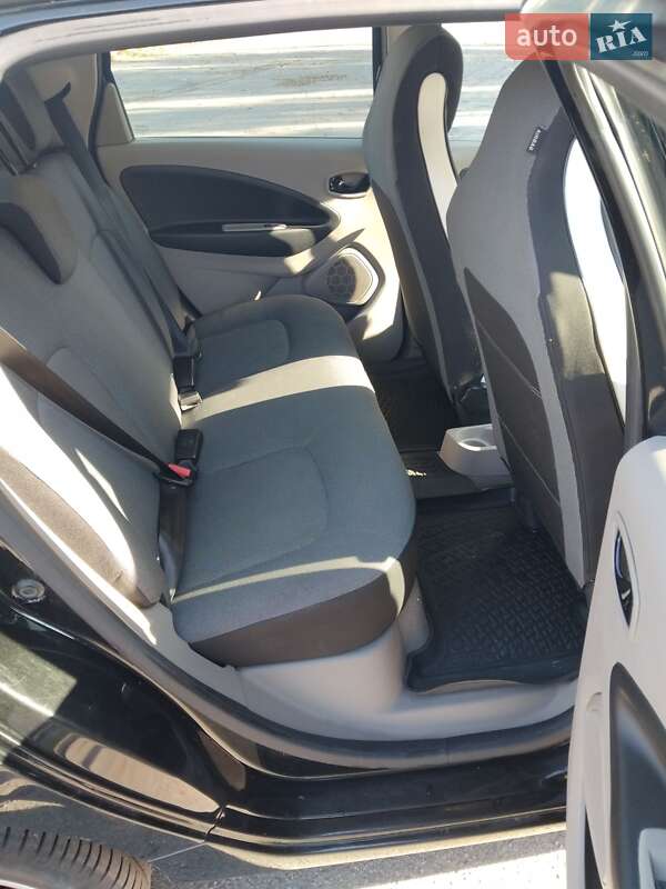 Хэтчбек Renault Zoe 2016 в Днепре