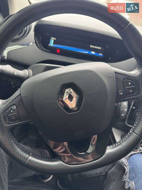 Хэтчбек Renault Zoe 2018 в Львове