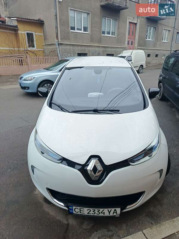 Хэтчбек Renault Zoe 2014 в Черновцах фото Хэтчбек Renault Zoe 2014 в Черновцах