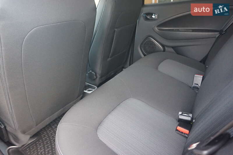 Хэтчбек Renault Zoe 2018 в Самборе фото 48 Хэтчбек Renault Zoe 2018 в Самборе