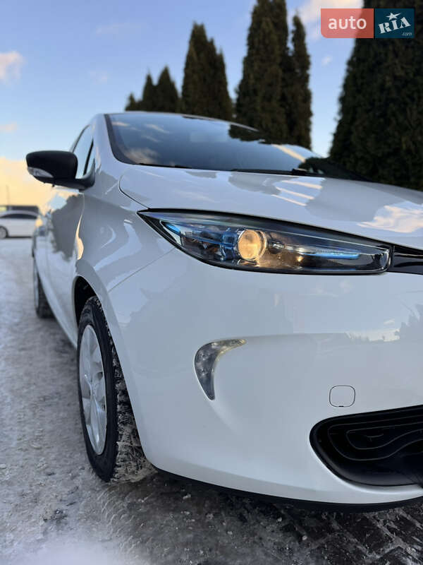 Хэтчбек Renault Zoe 2017 в Городке